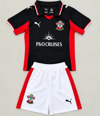 🔥⚫🔴 SOUTHAMPTON FC – UN STYLE QUI SE DÉMARQUE! Envie d'afficher un look football unique? ⚽💥 Découvrez le magnifiq