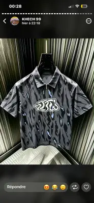 T-shirt graphique camouflage noir