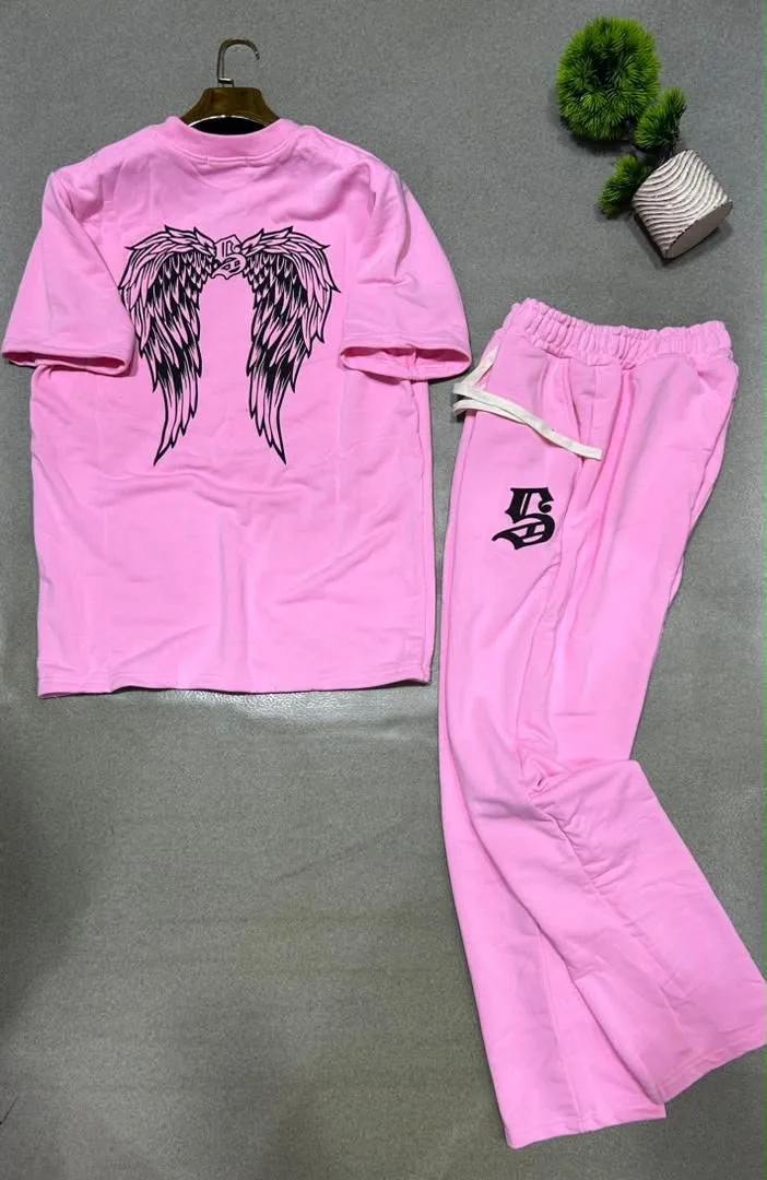 Ensemble jogging rose ailes