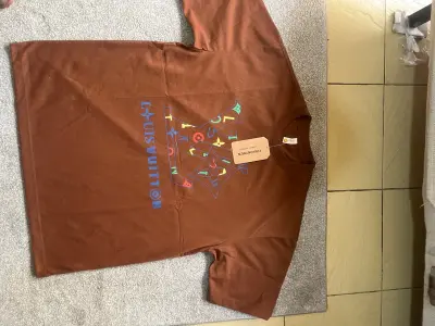 T-shirt graphique enfant marron