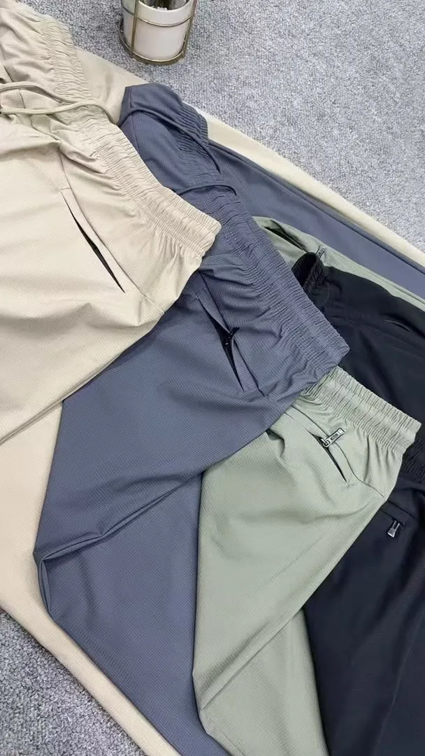 Shorts tissu technique multi-couleurs