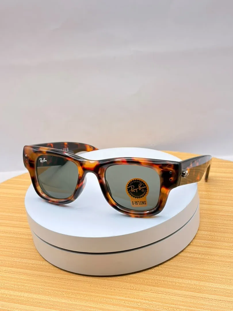 Lunettes de soleil carrées — photo 3
