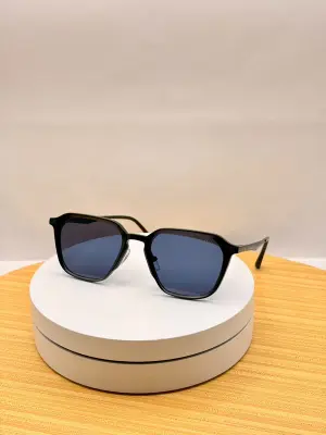 Lunettes de soleil carrées noir