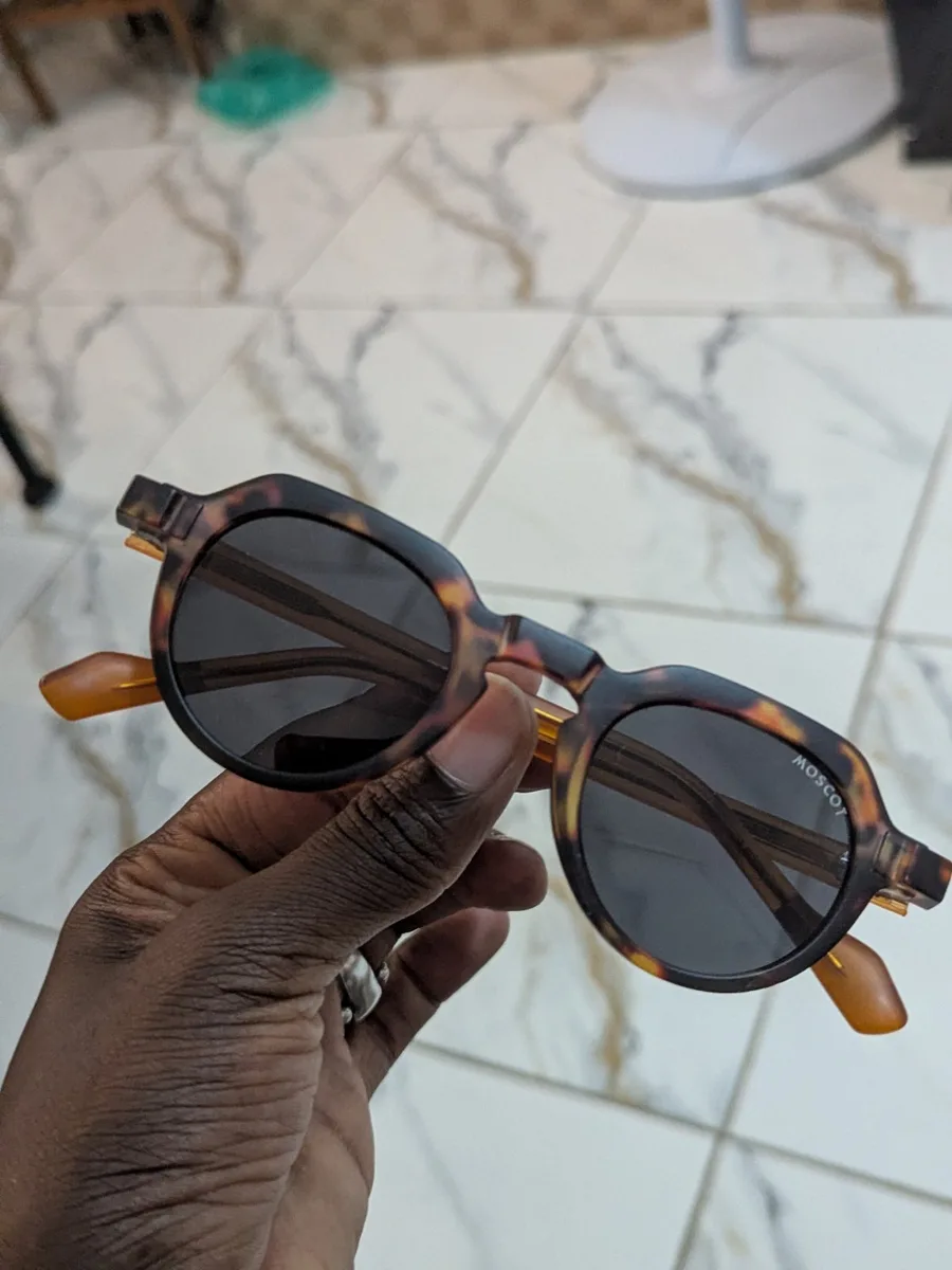 Lunettes de soleil rondes monture écaille