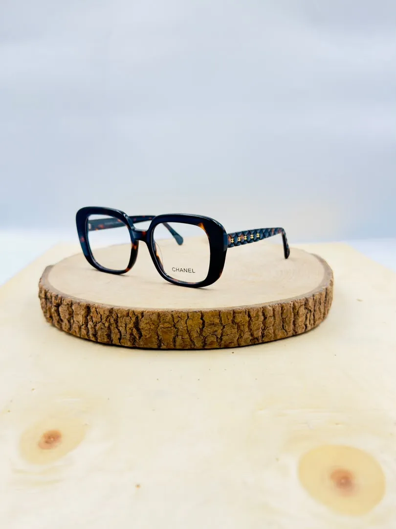 Lunettes de vue monture noire carrée