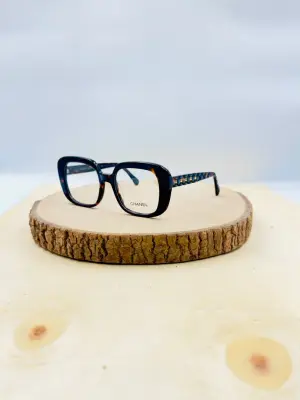 Lunettes de vue monture noire carrée