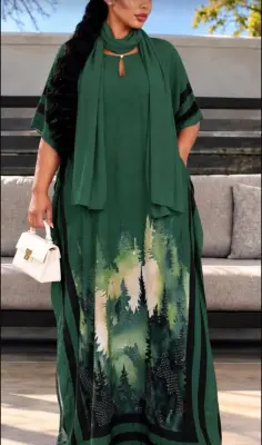 Robe longue verte motif forêt