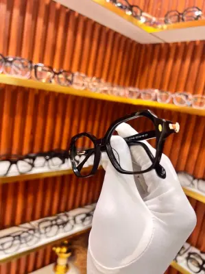 Lunettes de vue monture noire classique