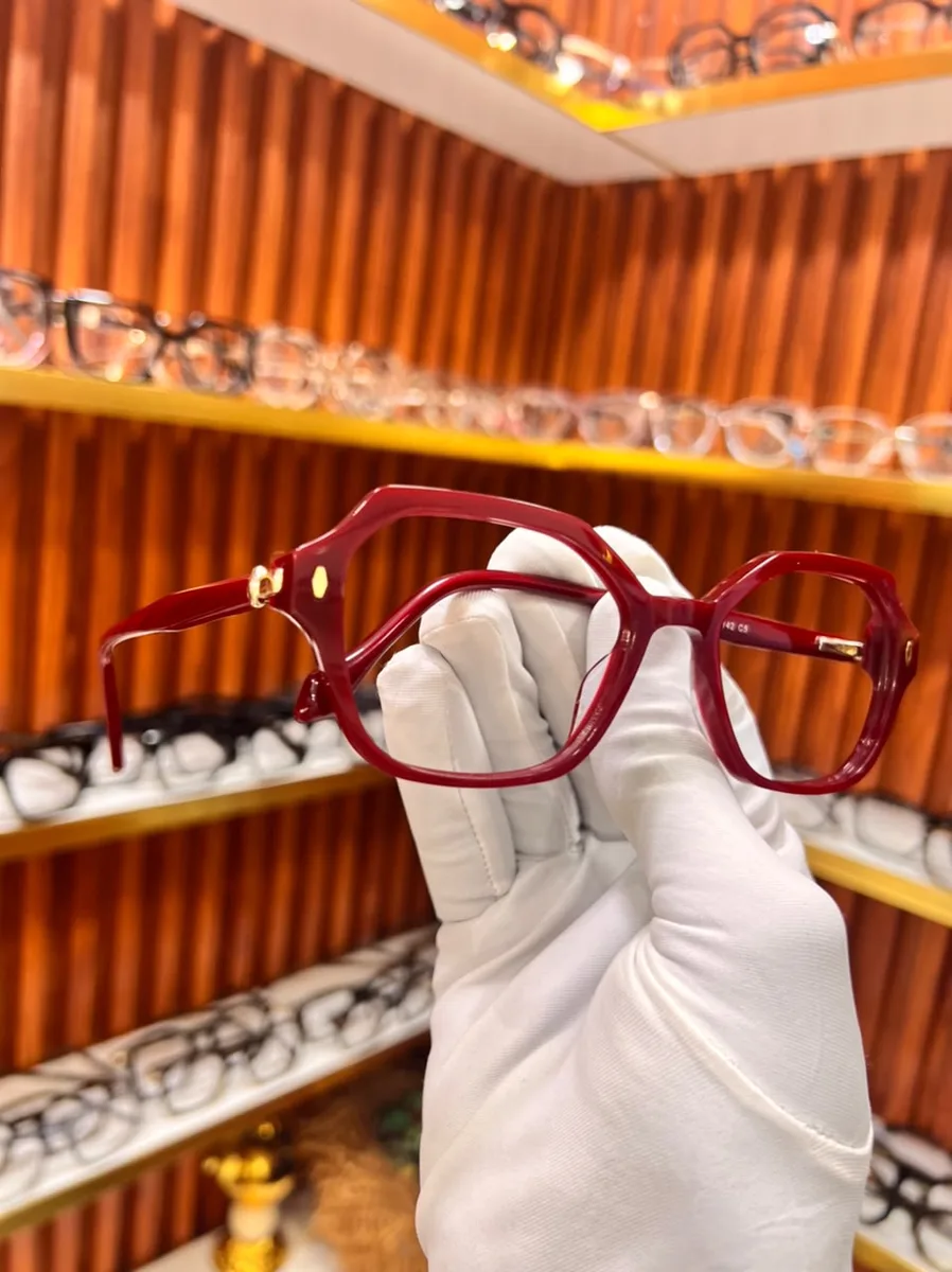 Lunettes de vue monture claire — photo 4