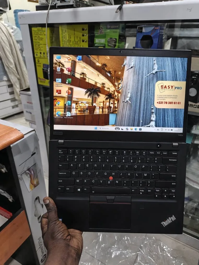 Laptop ThinkPad noir — photo 2
