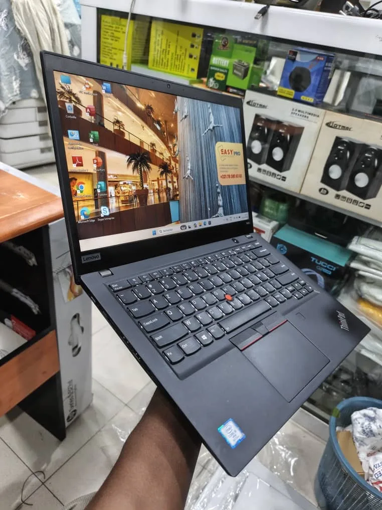 Laptop ThinkPad noir — photo 4