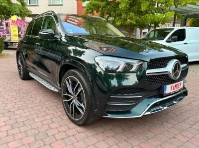 Mercedes Monospace luxe intérieur cuir camel