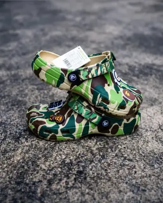 Crocs camo motif kaki vert