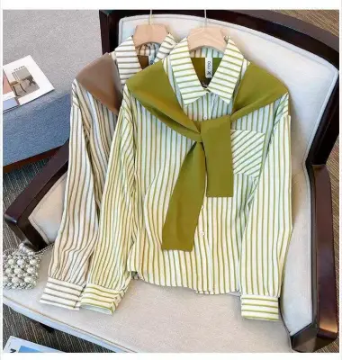 Chemise rayée vert anis avec foulard